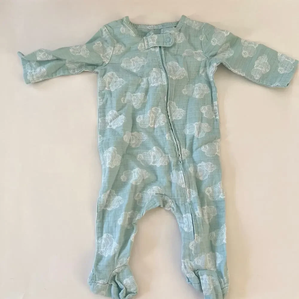 Aden & Anais Muslin Baby Clothes Bundle Size 0-3 Months